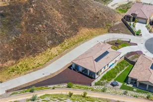 11986 Sagecrest Ct, Corona, CA 92883 - Photo 2