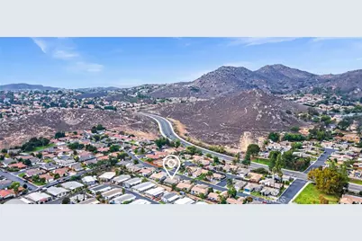 12052 Elk Boulevard, Riverside, CA 92505 - Photo 24