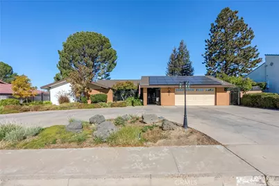 3010 Panorama, Bakersfield, CA 93306 - Photo 4