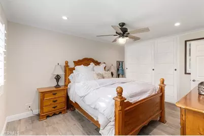 5342 Kenilworth, Huntington Beach, CA 92649 - Photo 16