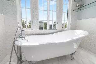 5342 Kenilworth, Huntington Beach, CA 92649 - Photo 28