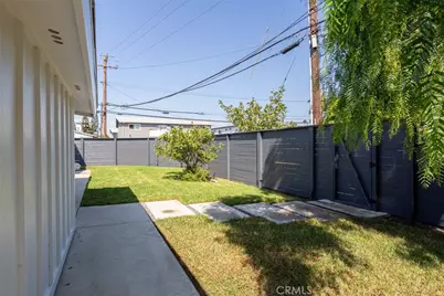 2097 Maple, Costa Mesa, CA 92627 - Photo 20