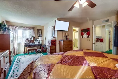 21045 Susan Carole, Saugus, CA 91350 - Photo 38