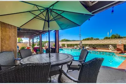 21045 Susan Carole, Saugus, CA 91350 - Photo 44