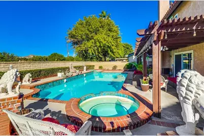 21045 Susan Carole, Saugus, CA 91350 - Photo 10