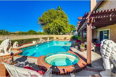 21045 Susan Carole, Saugus, CA 91350 - Photo 10