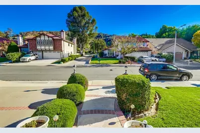 21045 Susan Carole, Saugus, CA 91350 - Photo 6