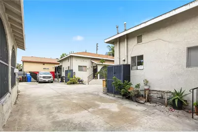 917 E 40th, Los Angeles, CA 90011 - Photo 14