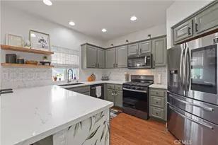 14289 Meadowlands Dr, Riverside, CA 92503 - Photo 1