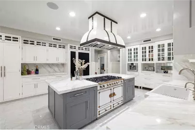 19531 Peninsula, Huntington Beach, CA 92648 - Photo 10