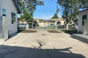 1301 W 60th Pl, Los Angeles, CA 90044 - Photo 14