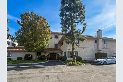 18900 Delaware #43, Huntington Beach, CA 92648 - Photo 2