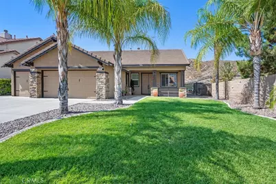 185 Alabaster, Perris, CA 92570 - Photo 34