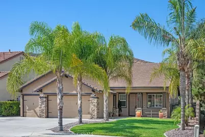 185 Alabaster, Perris, CA 92570 - Photo 2