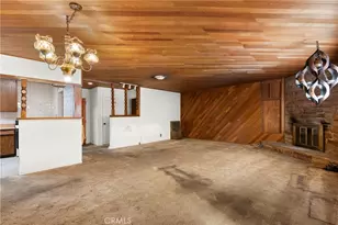 18928 Victory Blvd, Tarzana, CA 91335 - Photo 8