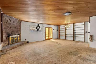 18928 Victory Boulevard, Tarzana, CA 91335 - Photo 6