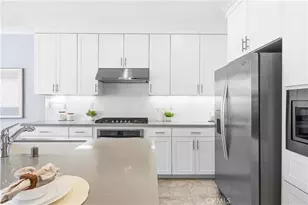 125 Island Coral, Irvine, CA 92620 - Photo 6