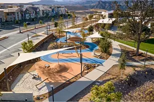 27573 Millstone Pl, Valencia, CA 91381 - Photo 4