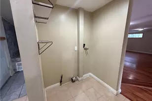 19145 Kittridge, Reseda, CA 91335 - Photo 12