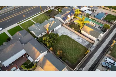 5082 Edinger, Huntington Beach, CA 92649 - Photo 38