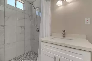 542 W 105th St, Los Angeles, CA 90044 - Photo 12