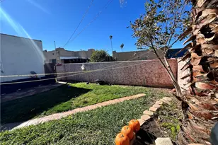 1855 W 68th, Los Angeles, CA 90047 - Photo 16