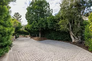 2072 Coldwater Canyon, Beverly Hills, CA 90210 - Photo 20