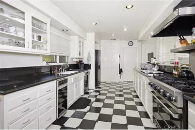 2072 Coldwater Canyon, Beverly Hills, CA 90210 - Photo 8