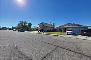 821 Cypress Ln, Blythe, CA 92225 - Photo 2