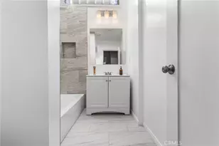 2056 W 70th, Los Angeles, CA 90047 - Photo 12