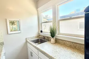 1109 E 1st, Long Beach, CA 90802 - Photo 10