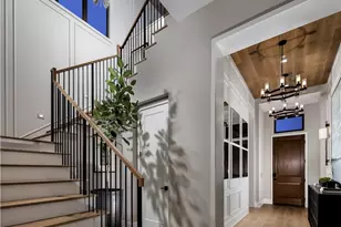 560 Peninsula, Irvine, CA 92602 - Photo 8