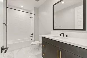 204 Stage, Irvine, CA 92618 - Photo 18