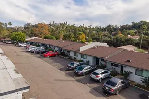 1010 Clearbrook Ln, Vista, CA 92084 - Photo 10