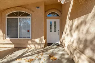 6998 Summit Valley Rd, Hesperia, CA 92345 - Photo 4