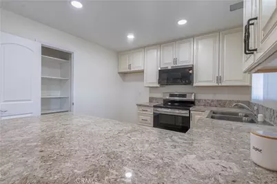 1023 S Citron St, Anaheim, CA 92805 - Photo 6