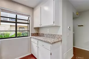 162 Pineview, Irvine, CA 92620 - Photo 12