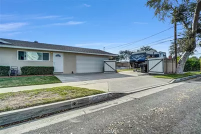 575 N Lincoln Avenue, Fullerton, CA 92831 - Photo 4