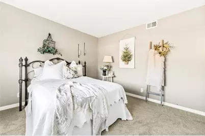 18576 Vallarta, Huntington Beach, CA 92646 - Photo 38