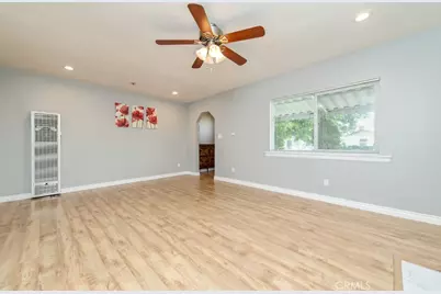 922 N 4th Avenue, Upland, CA 91786 - Photo 6