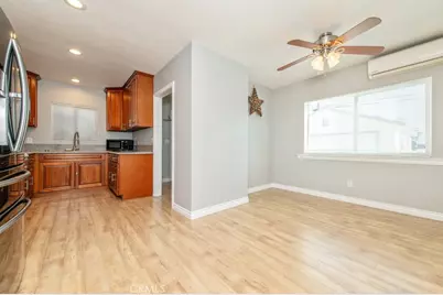 922 N 4th Avenue, Upland, CA 91786 - Photo 8