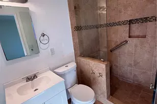 8439 Venus Dr, Buena Park, CA 90620 - Photo 18