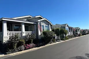 61 Saddleback Rd, Tustin, CA 92780 - Photo 4