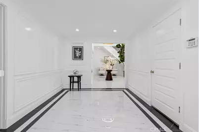 16401 Serenade Lane, Huntington Beach, CA 92647 - Photo 2