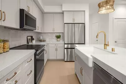 152 Balsawood, Tustin, CA 92780 - Photo 2