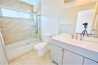 13044 Hedda, Cerritos, CA 90703 - Photo 38