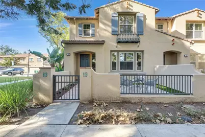 50 Hedge Bloom, Irvine, CA 92618 - Photo 2