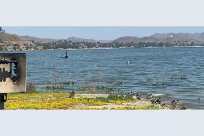 32000 Riverside Drive #I1, Lake Elsinore, CA 92530 - Photo 18