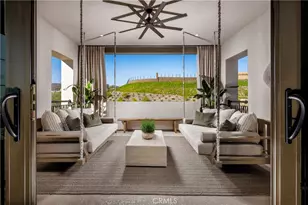 564 Peninsula, Irvine, CA 92602 - Photo 18