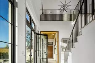 564 Peninsula, Irvine, CA 92602 - Photo 8